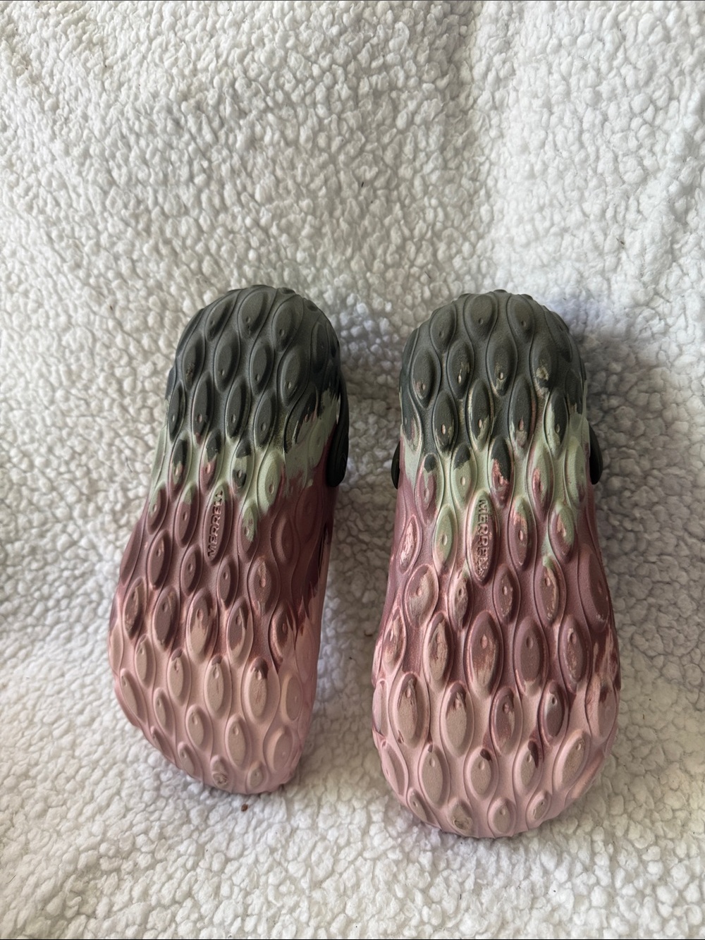 Merrell Pink Hydro-Style Slip-On Clogs with Olive Strap - Picture 4 of 4